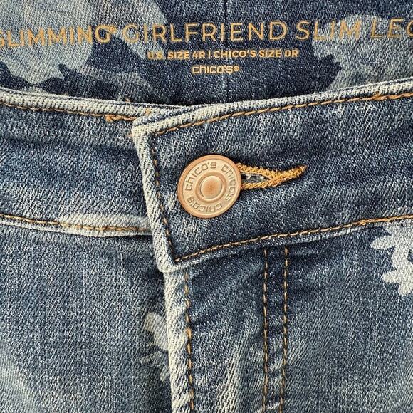 Chico’s Slimming Girlfriend Jeans Floral Embroidered Sequin Detail Size 0R (US 4 - Picture 3 of 7